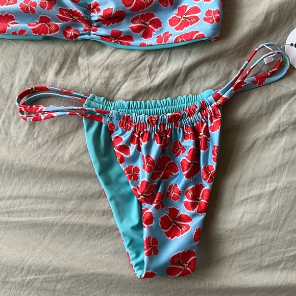 Tai Swim Emma Joelle set in Hanalei - Picture 3 of 4